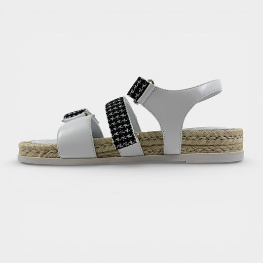 Chanel White Black Tweed Leather Espadrille Dad Sandals EU40 C ~ AU9