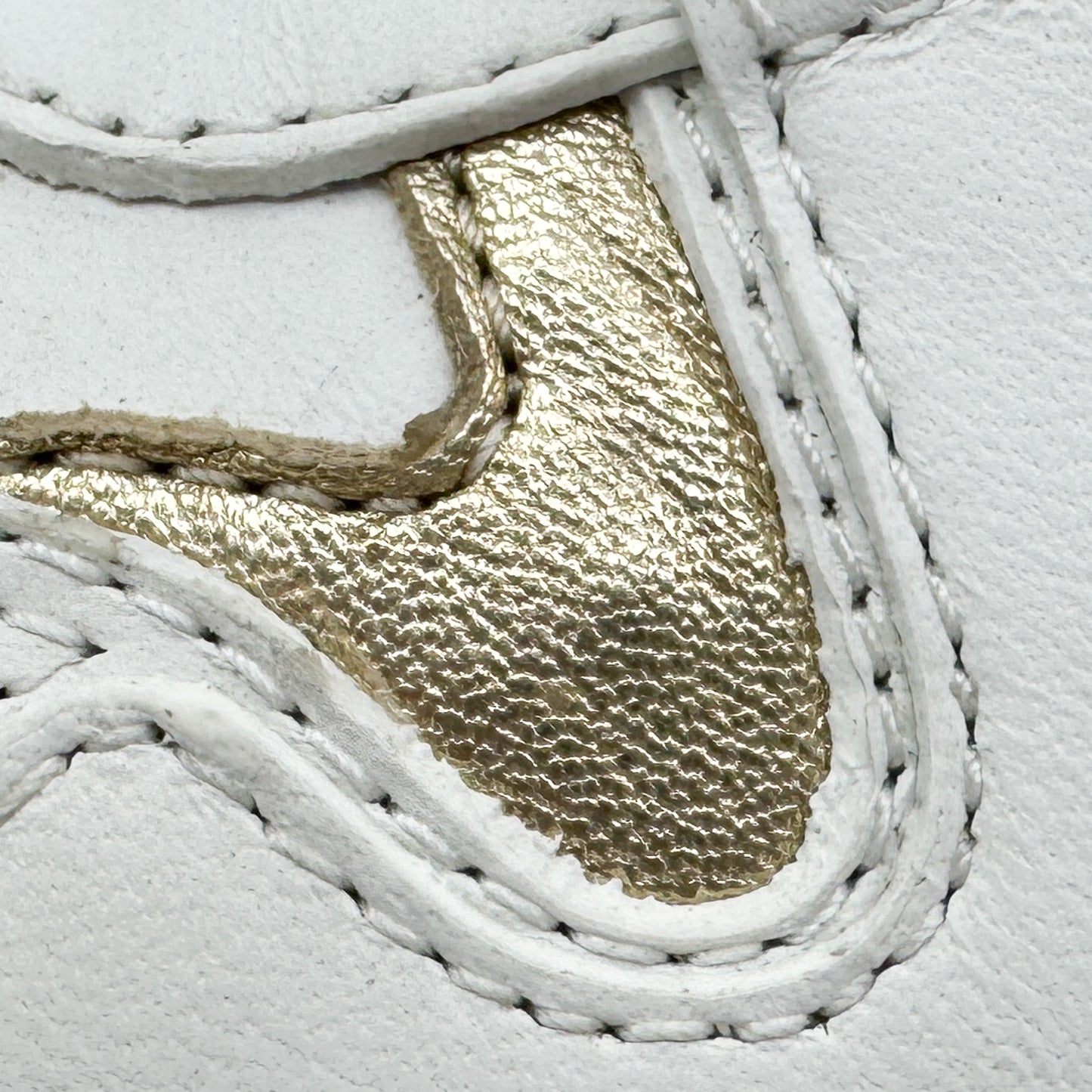 Louis Vuitton White Leather Gold Trim Run Away Sneakers EU38 ~ AU7