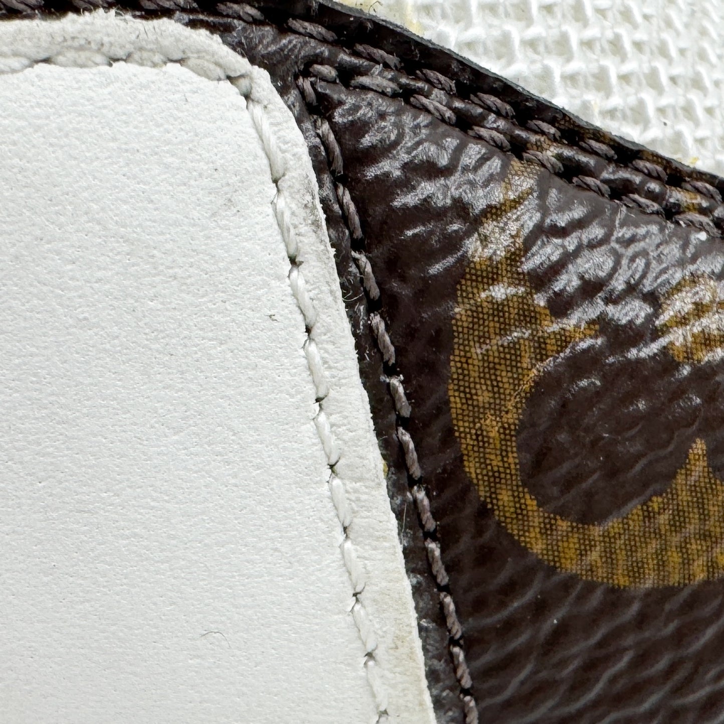 Louis Vuitton White Leather & Monogram Canvas Run Away Sneakers EU38 ~ AU7