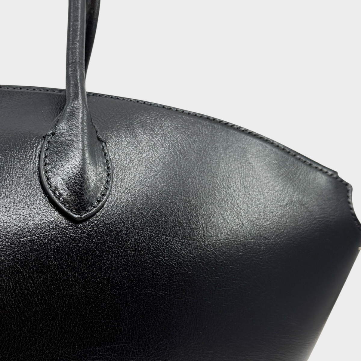 Studio61 Preloved Boutique Sydney Bally Belle Alpine black calf leather tote bag with detailed handle stitching