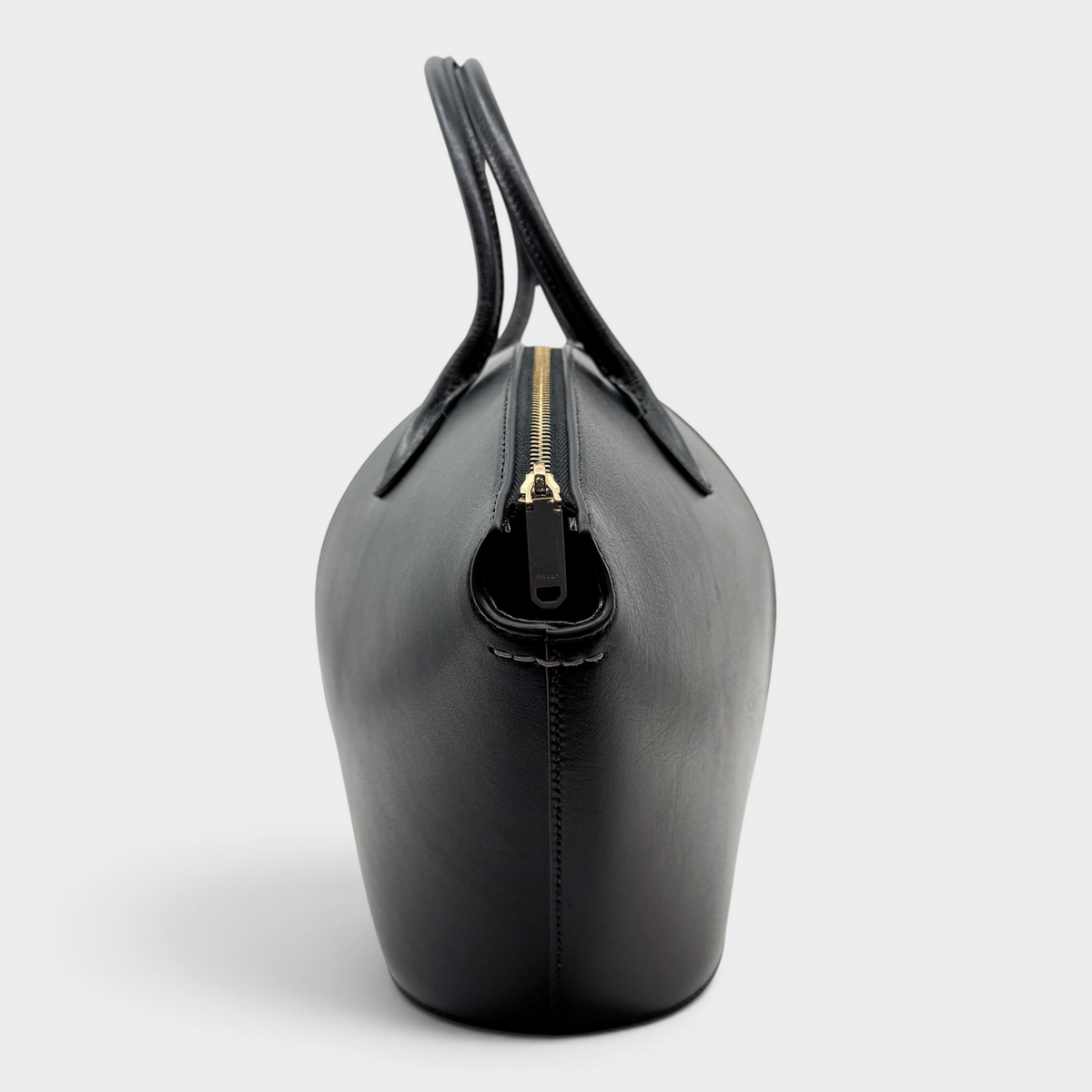 Studio61 Preloved Boutique Sydney Bally Belle Alpine black leather tote bag side view with gold zip hardware