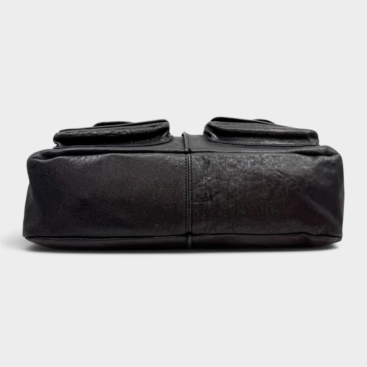 Studio61 Preloved Boutique Sydney Chloé Saskia black leather satchel base view showing two front pockets