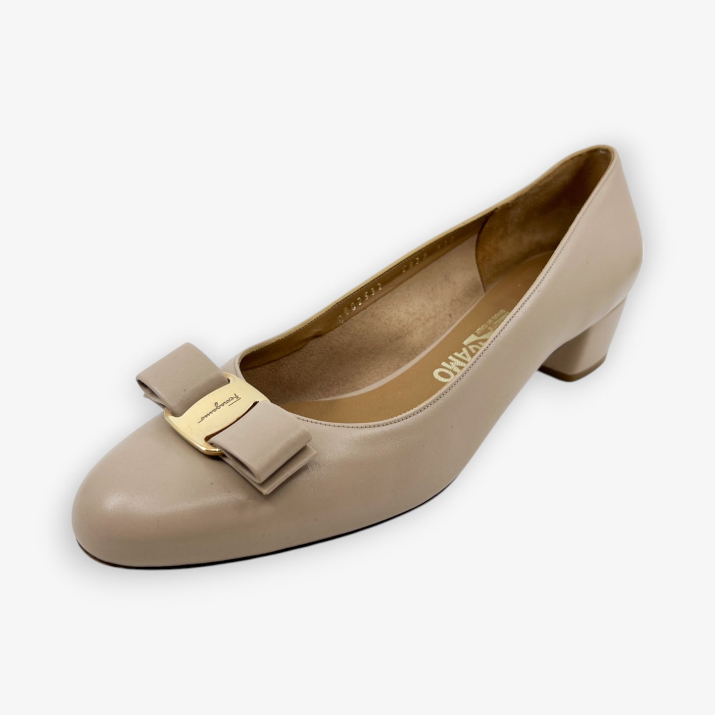 Salvatore Ferragamo Nude Leather Vara Pumps Shoes EU41 ~ AU10