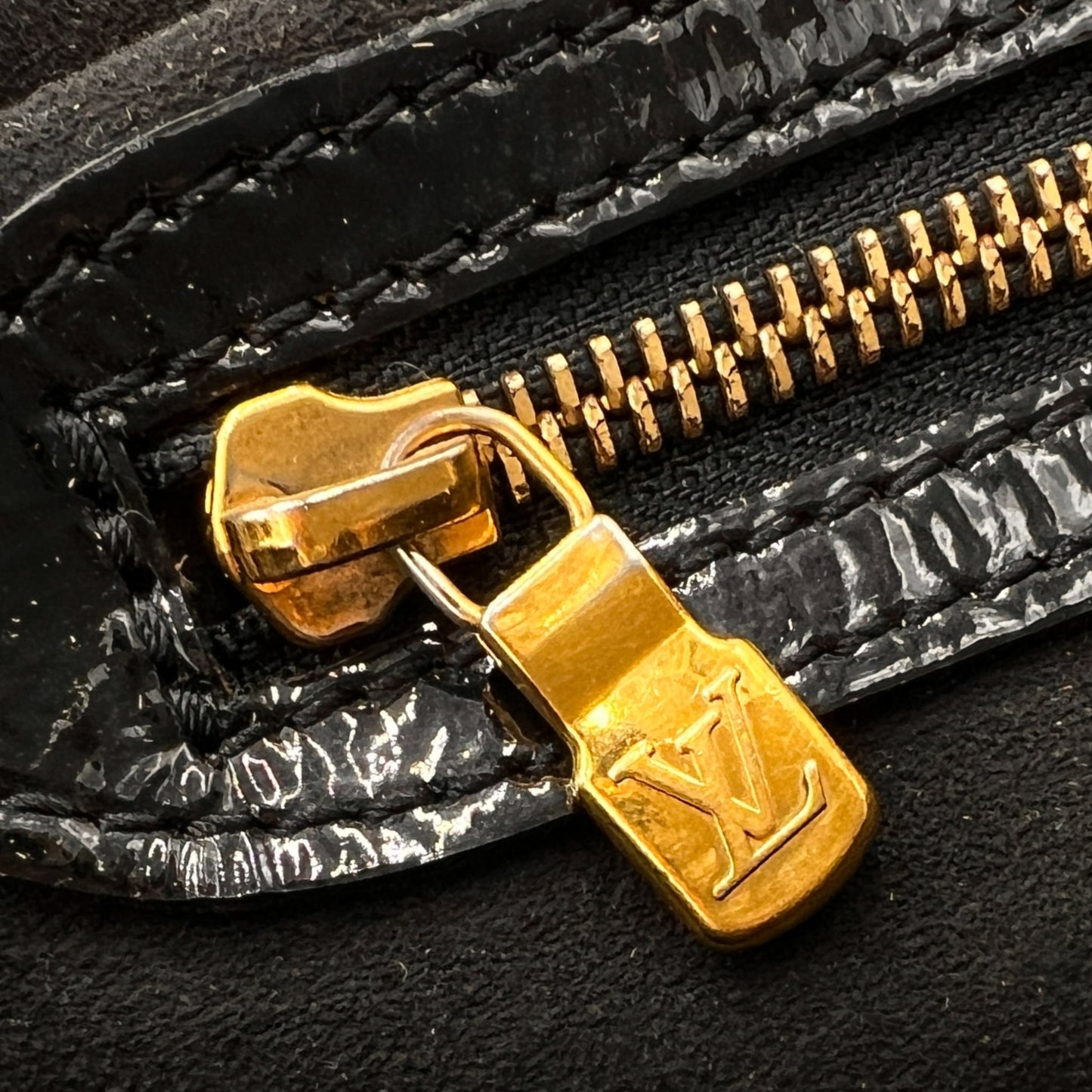 Louis Vuitton Black Patent Leather Mahina Surya Shoulder Bag