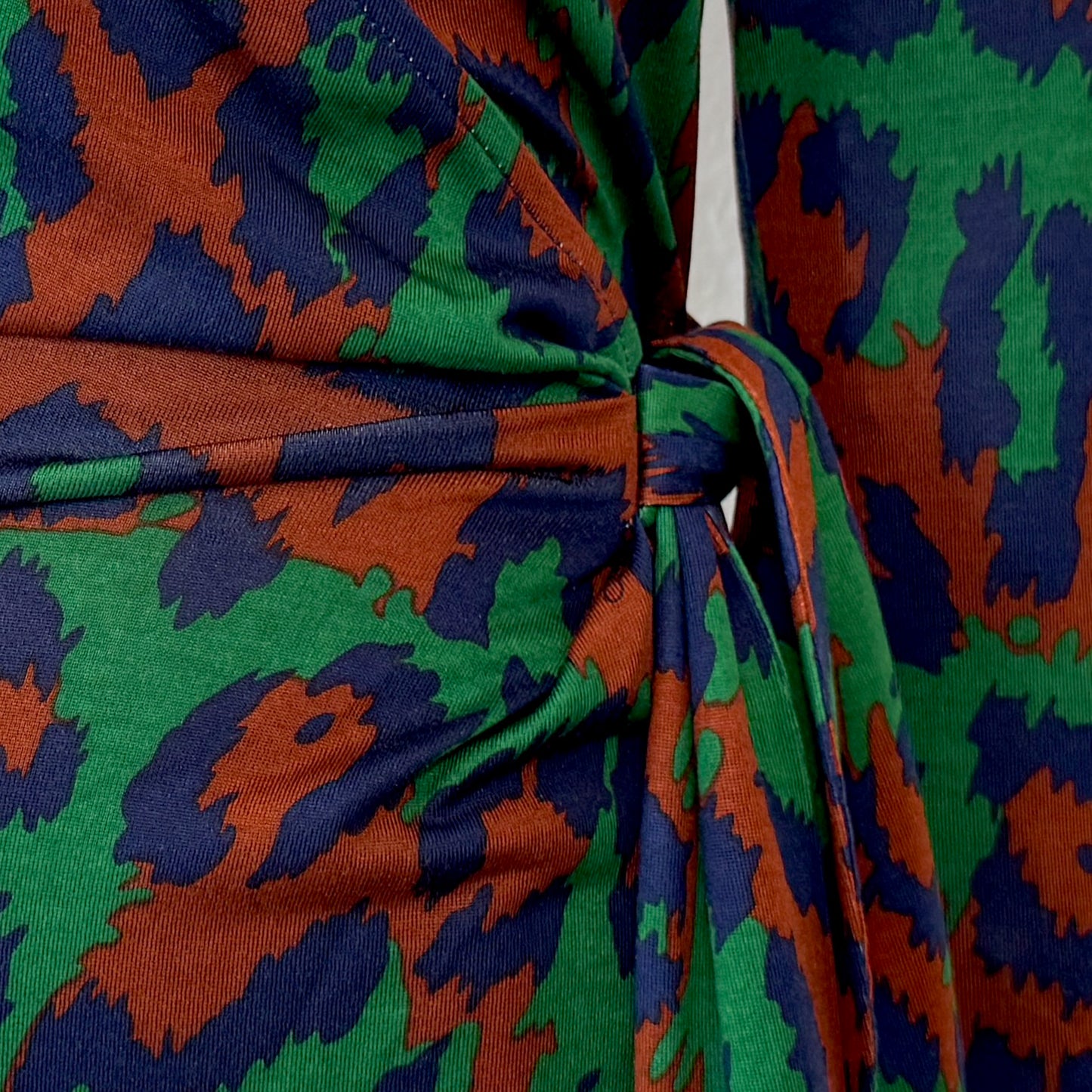 Diane Von Furstenberg Green Blue Brown 100% Silk Waist Tie Dress AU8