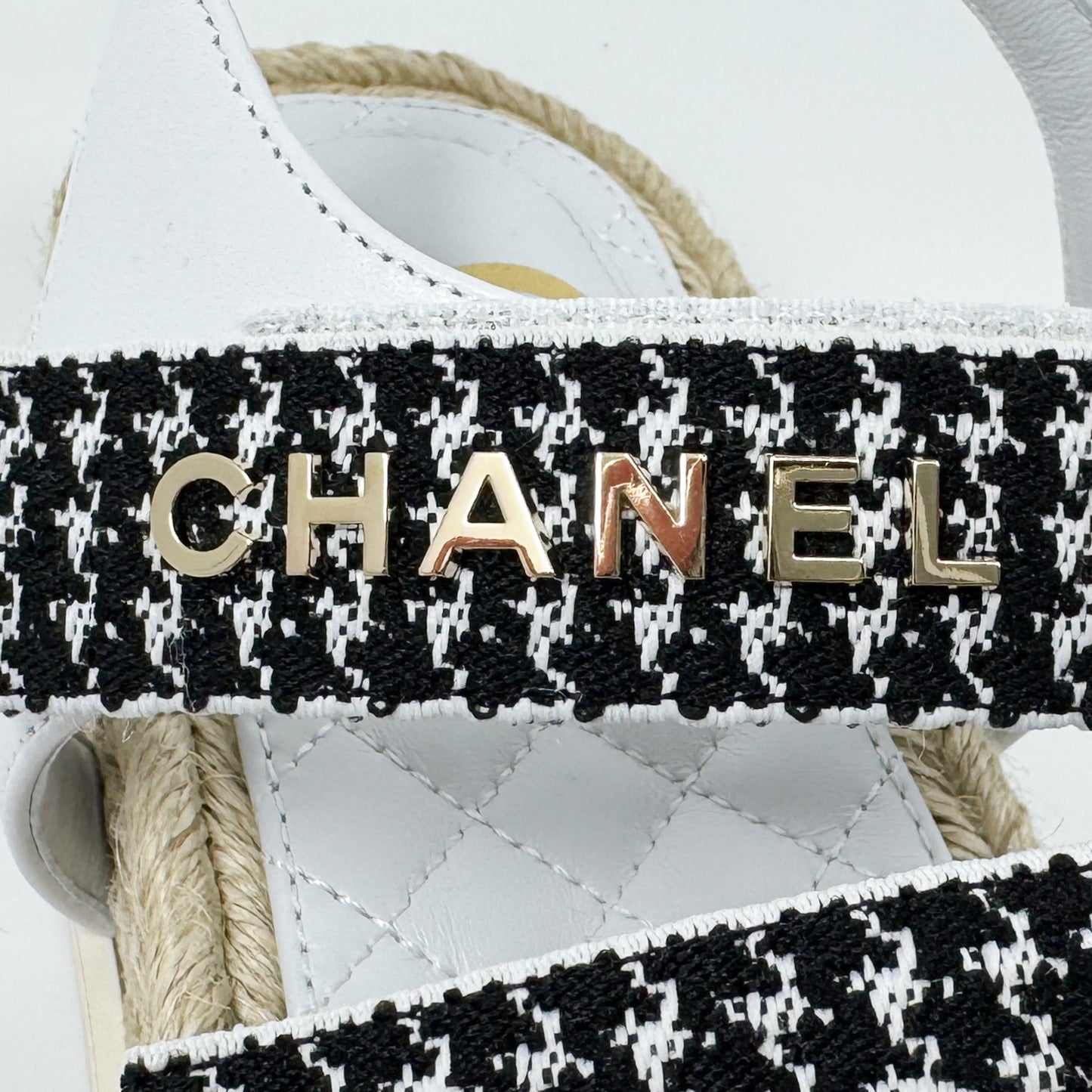 Chanel White Black Tweed Leather Espadrille Dad Sandals EU40 C ~ AU9