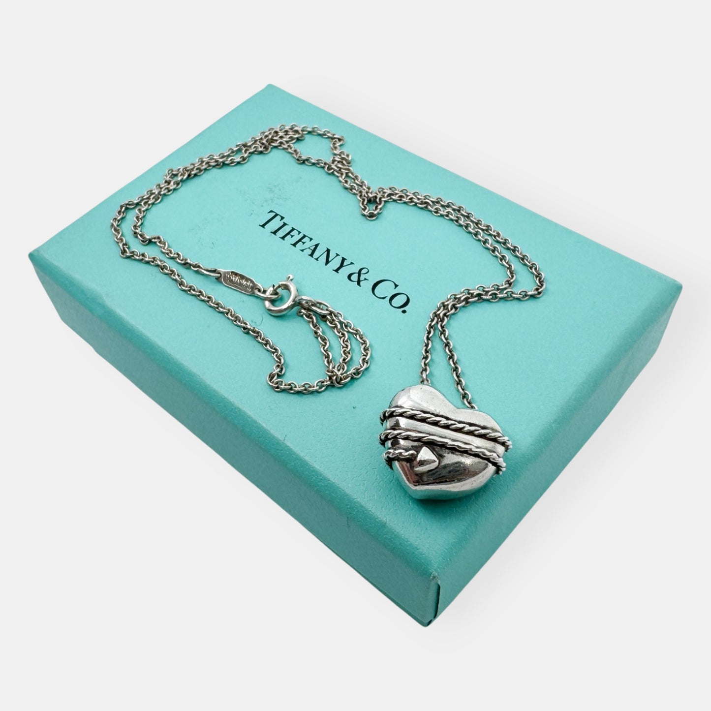 Tiffany & Co. 1994 Solid Silver 925 Heart & Arrow Pendant Necklace