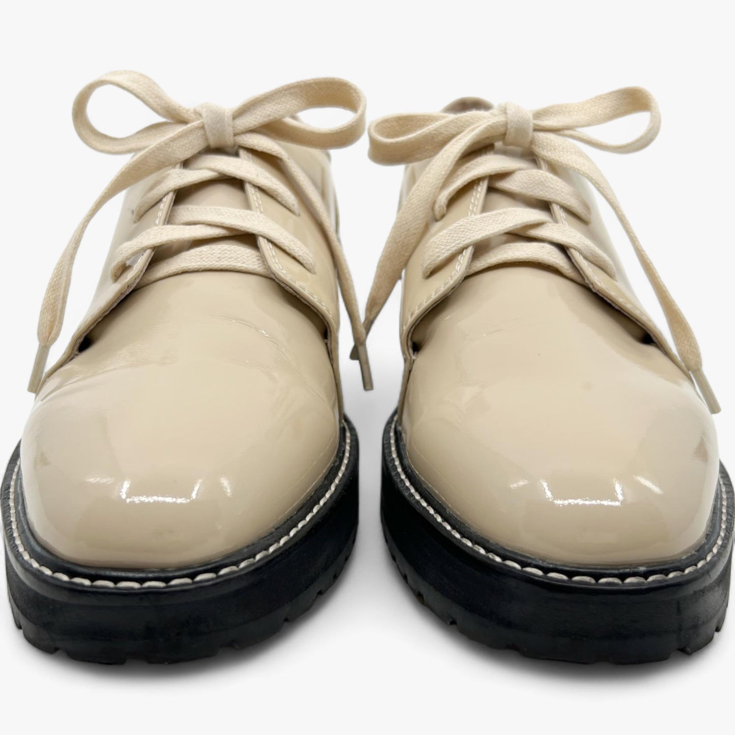 Búl Beige Cream Patent Leather Brogue Shoes EU41 ~ AU10 ~ US10