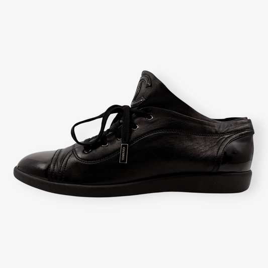 Chanel Black Patent and Leather CC Low Top Sneakers EU41 ~ AU10
