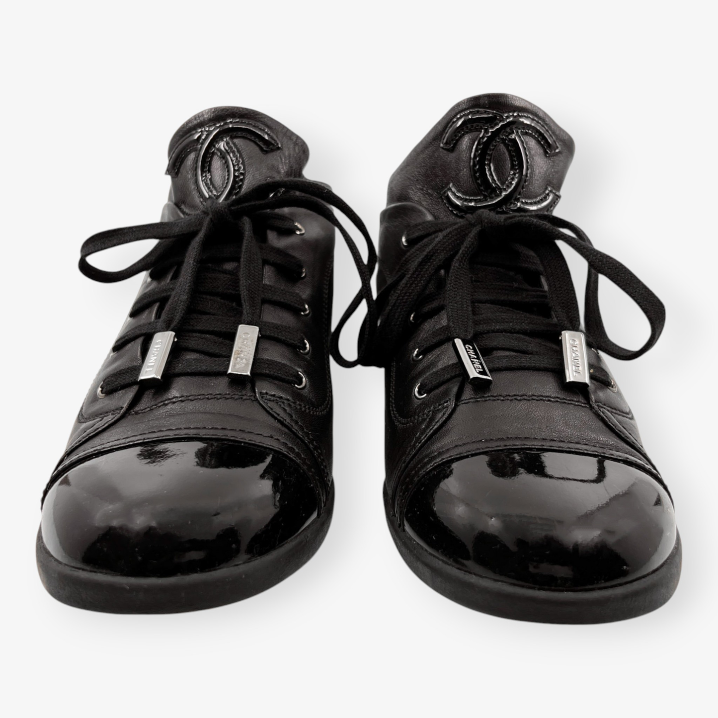 Chanel Black Patent and Leather CC Low Top Sneakers EU41 ~ AU10
