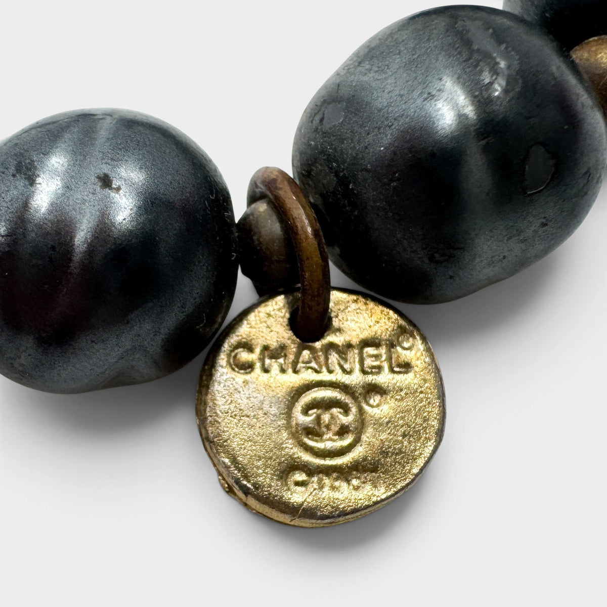 Chanel Grey Baroque Faux Pearl CC Sautoir Long Necklace Gold Vintage 1980s