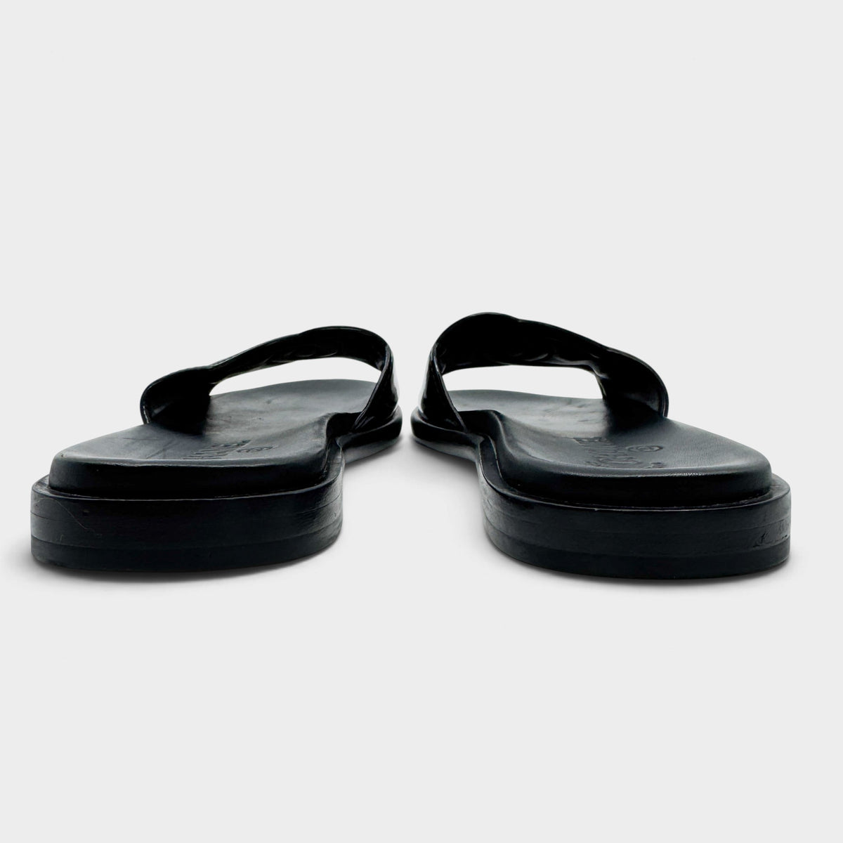 Chanel CC Logo Black Patent Leather Slides Sandals EU38 ~ AU7