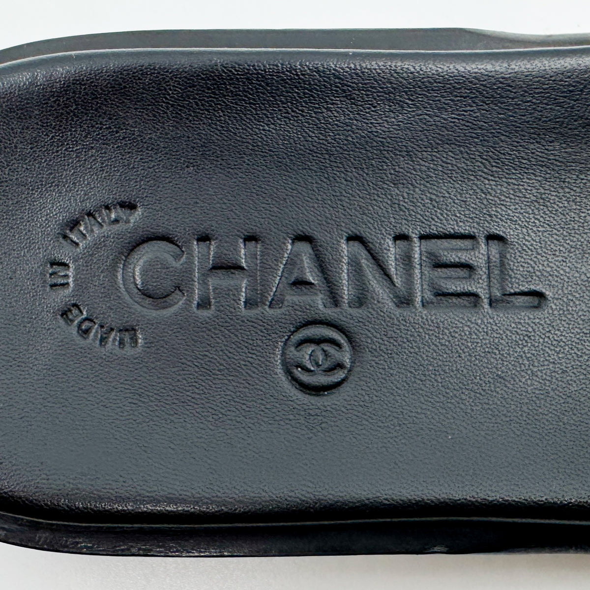 Chanel CC Logo Black Patent Leather Slides Sandals EU38 ~ AU7