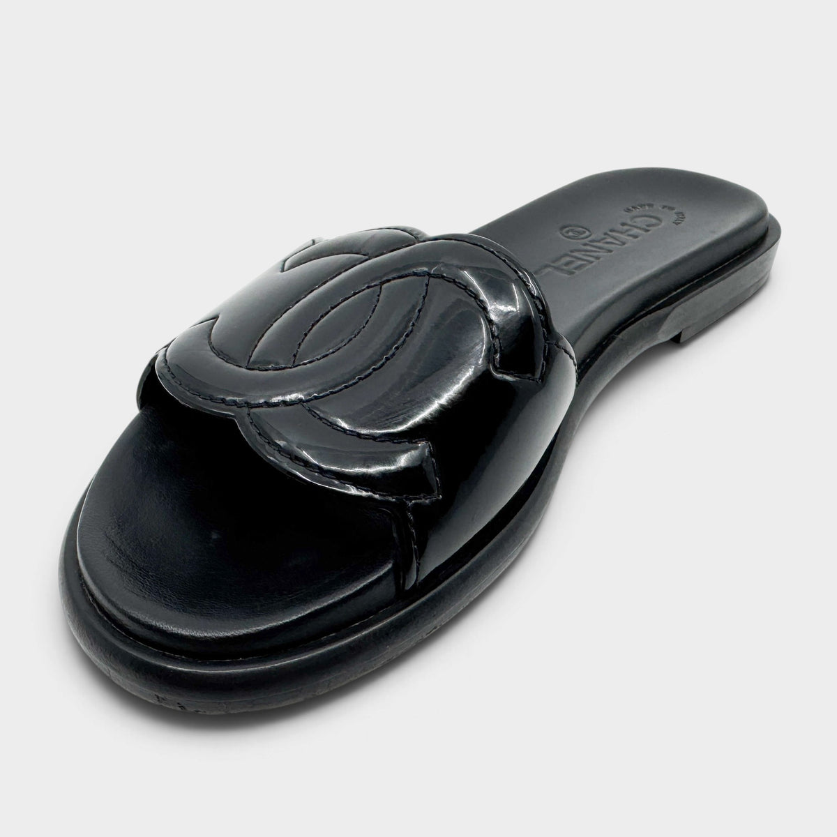 Chanel CC Logo Black Patent Leather Slides Sandals EU38 ~ AU7