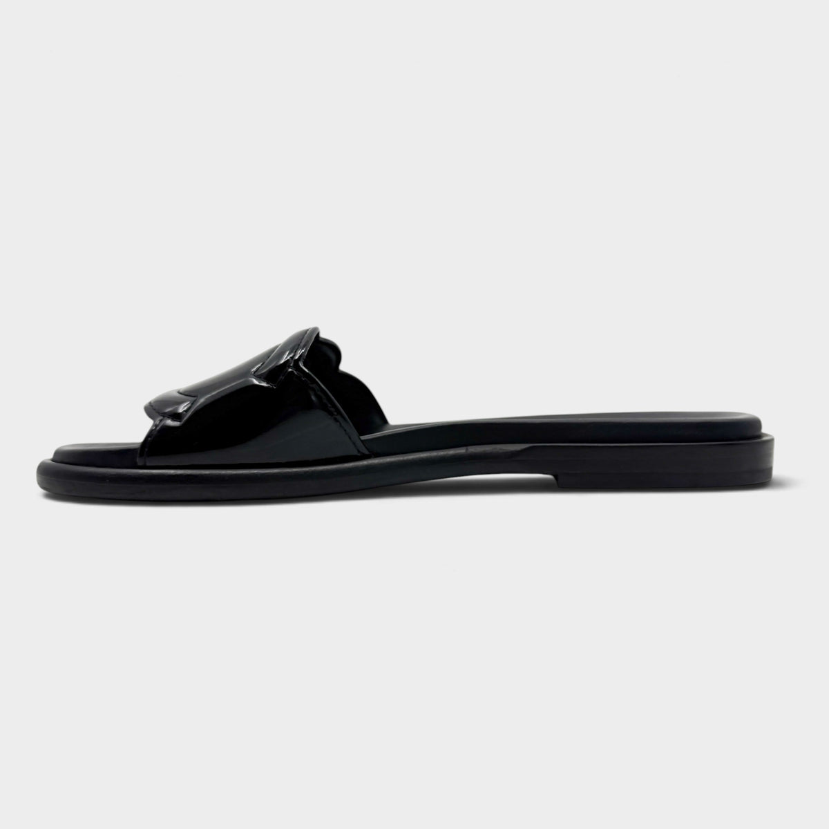 Chanel CC Logo Black Patent Leather Slides Sandals EU38 ~ AU7