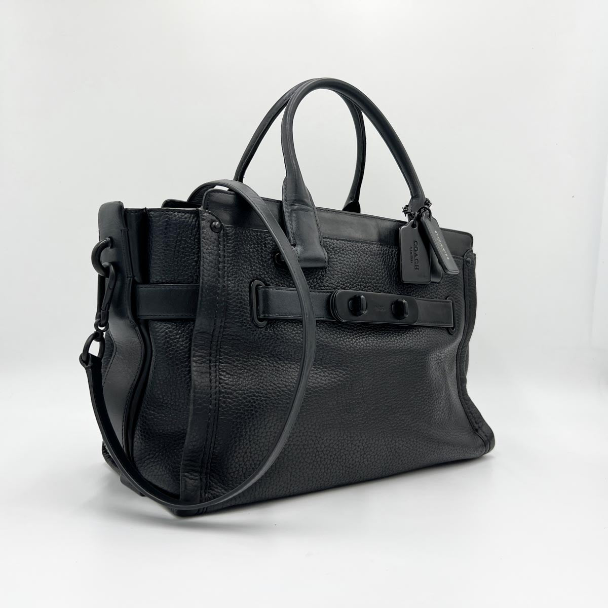 Coach Vintage Black Top Handle 2Way Swagger Carryall Bag