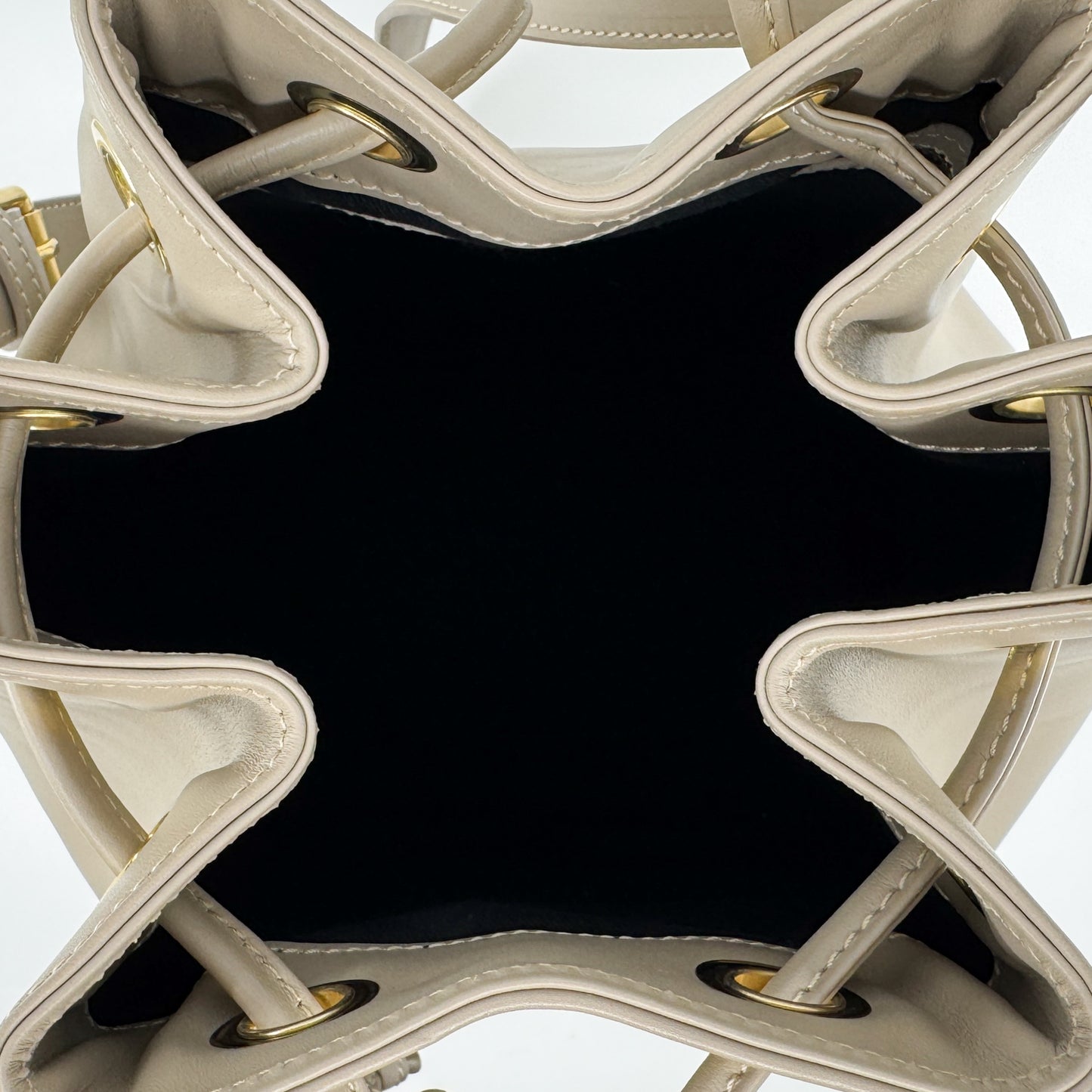 Edward Gilbert Beige Leather Drawstring Bucket Shoulder Bag