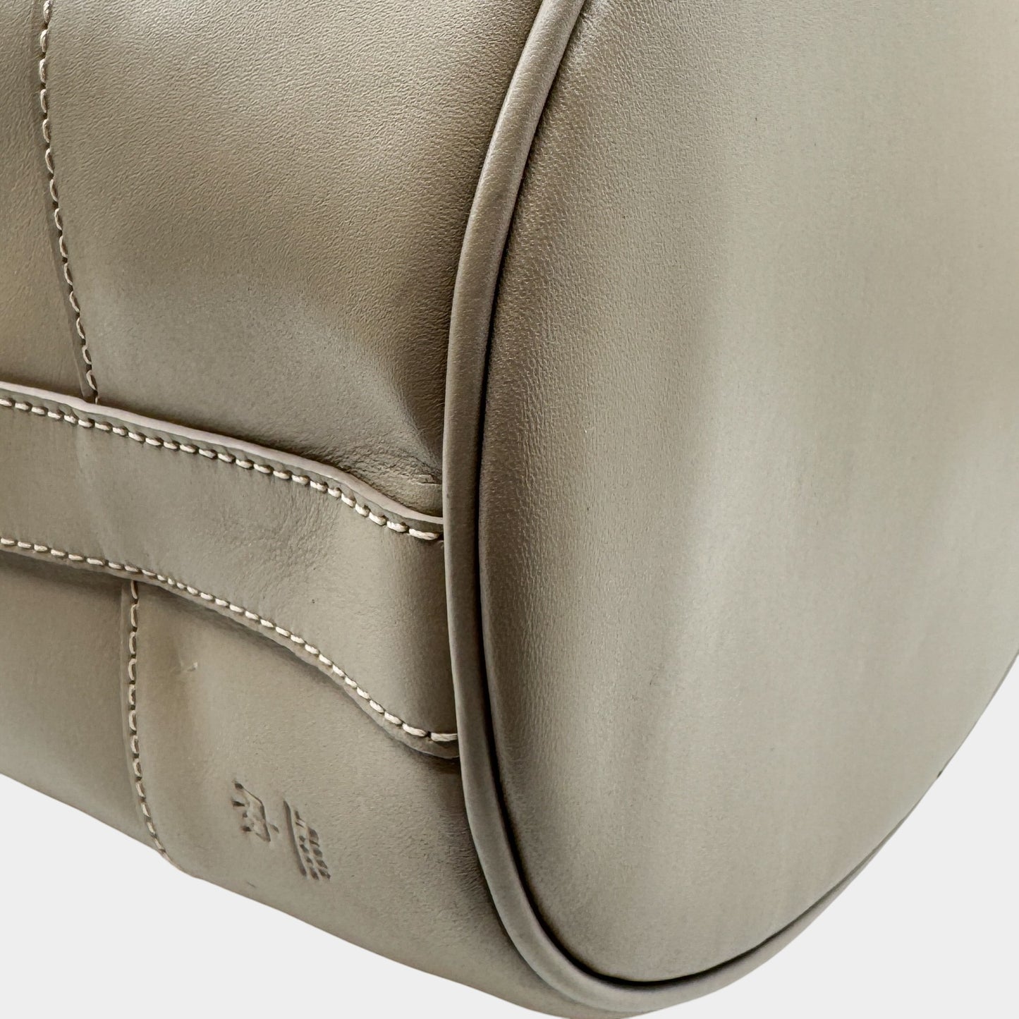 Edward Gilbert Beige Leather Drawstring Bucket Shoulder Bag