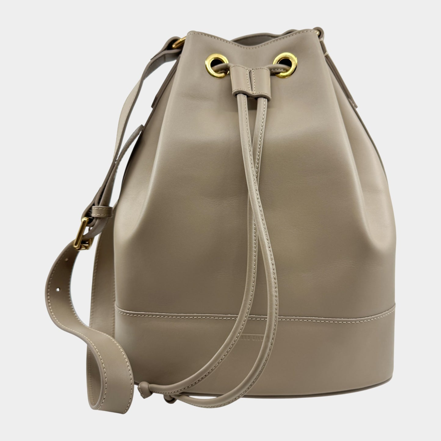 Edward Gilbert Beige Leather Drawstring Bucket Shoulder Bag