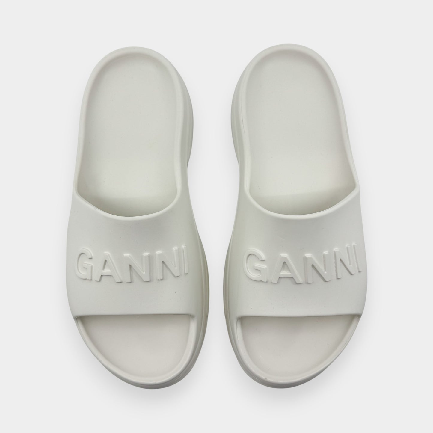 Ganni Off-White Pool Slide Shoes EU40 ~ AU9