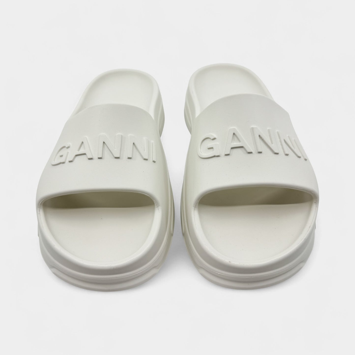 Ganni Off-White Pool Slide Shoes EU40 ~ AU9