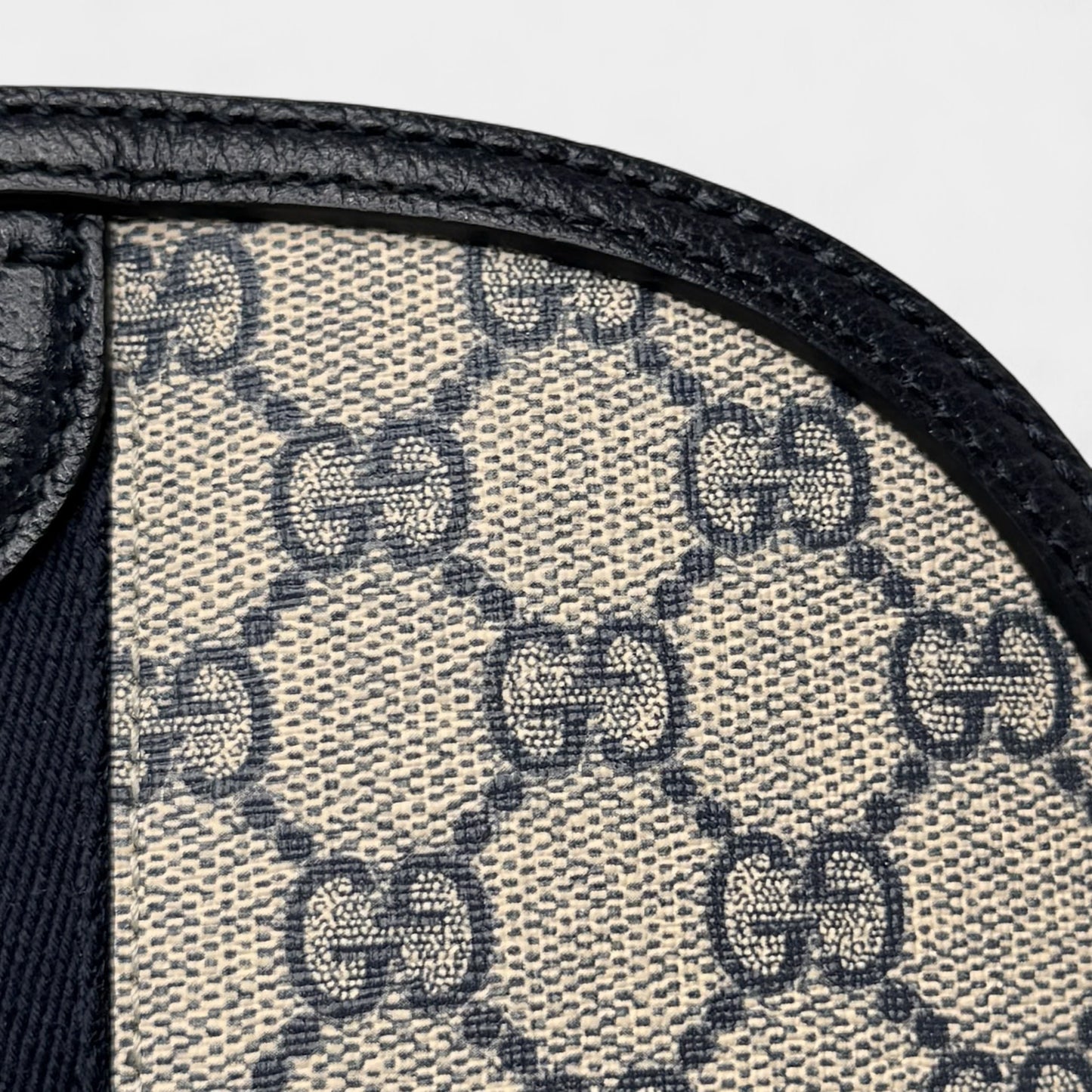 Gucci GG Supreme Monogram Navy Red Stripe Ophidia Crossbody Bag