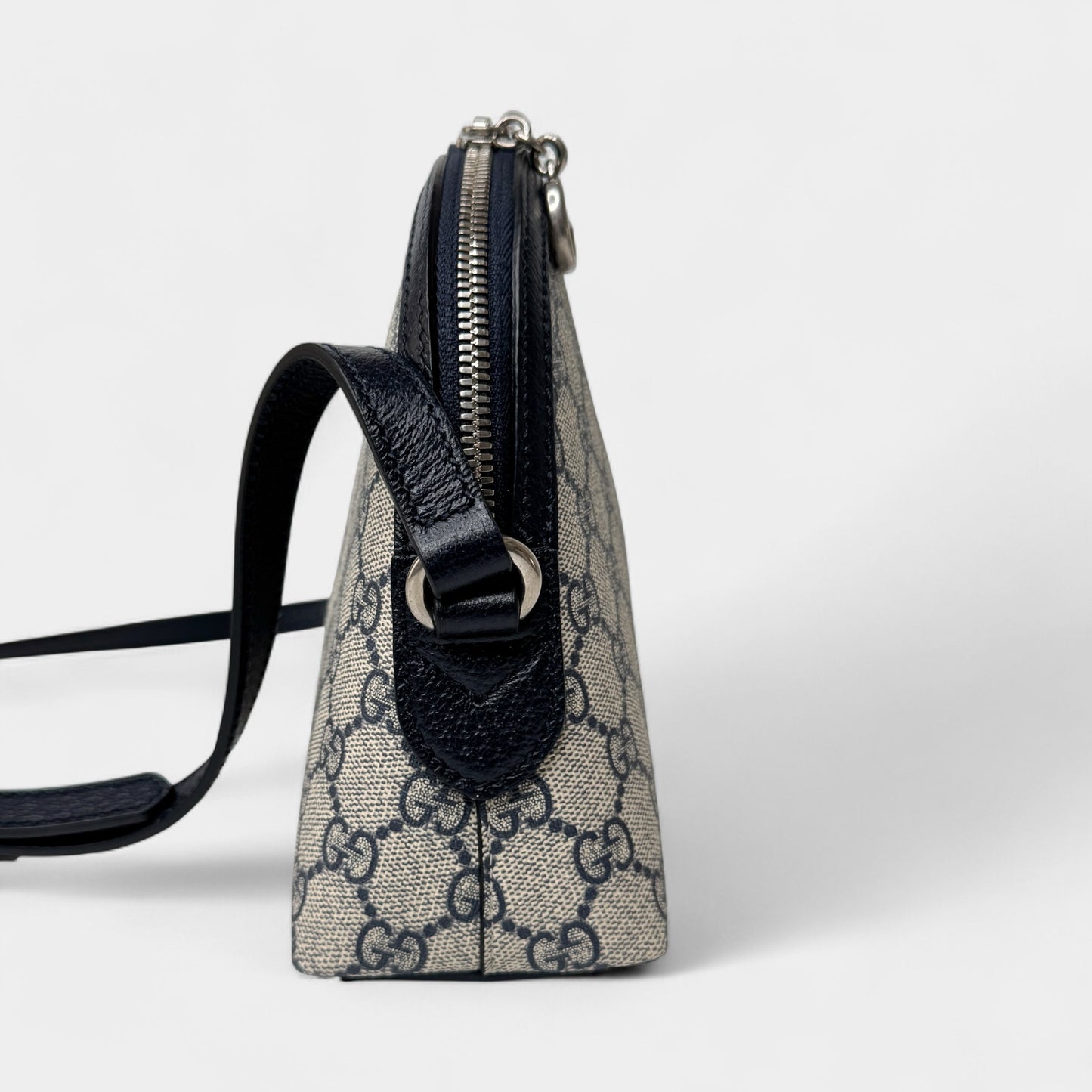 Gucci GG Supreme Monogram Navy Red Stripe Ophidia Crossbody Bag