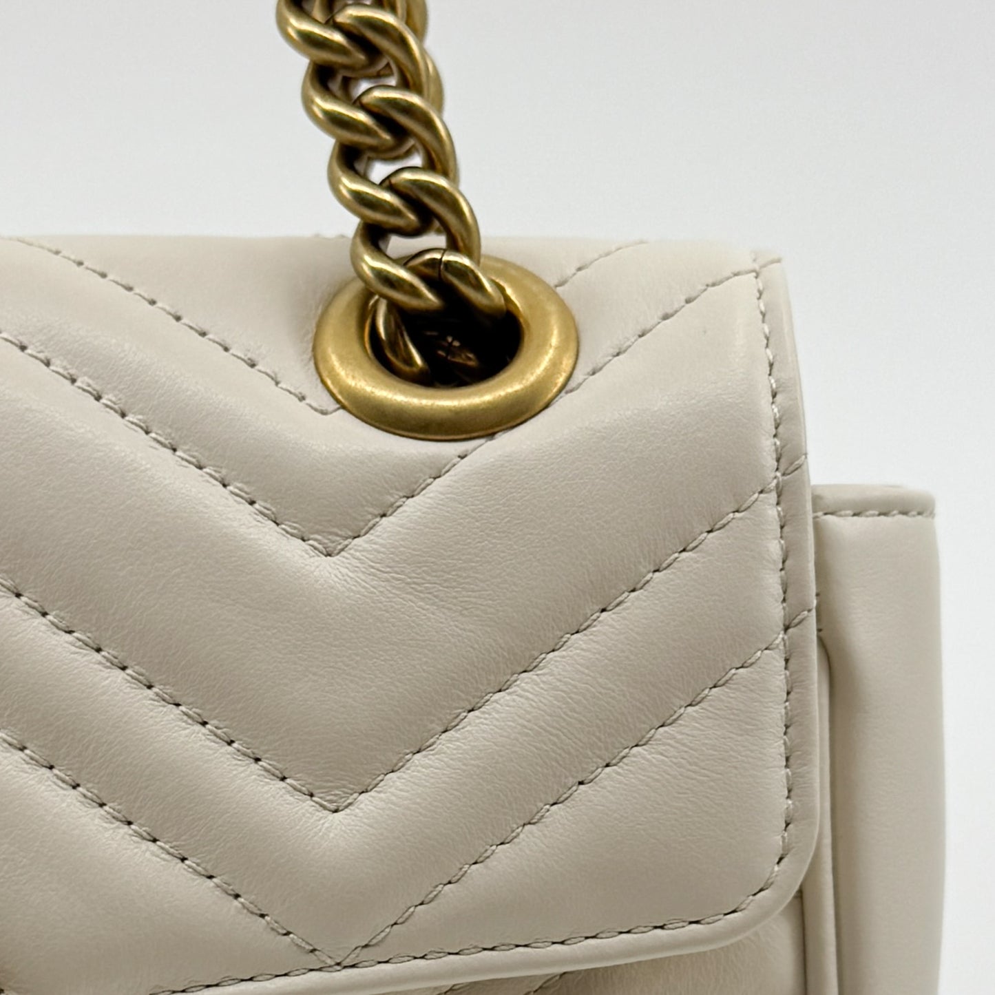 Gucci Off White Matelassé Leather Chevron Quilted GG Marmont Small Bag