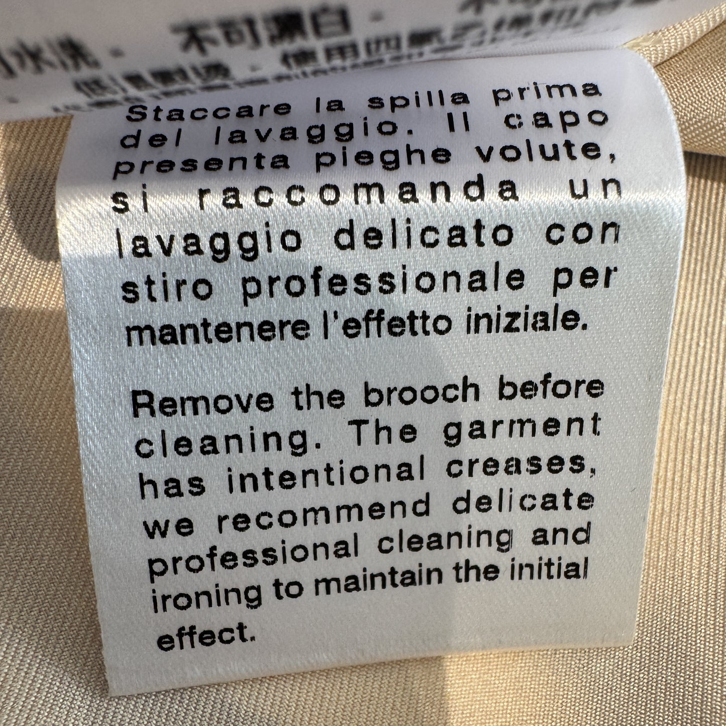 Gucci Ivory Cream Blue Silk Dragon Print Twill Ruffle Neck Dress AU8 ~ IT40