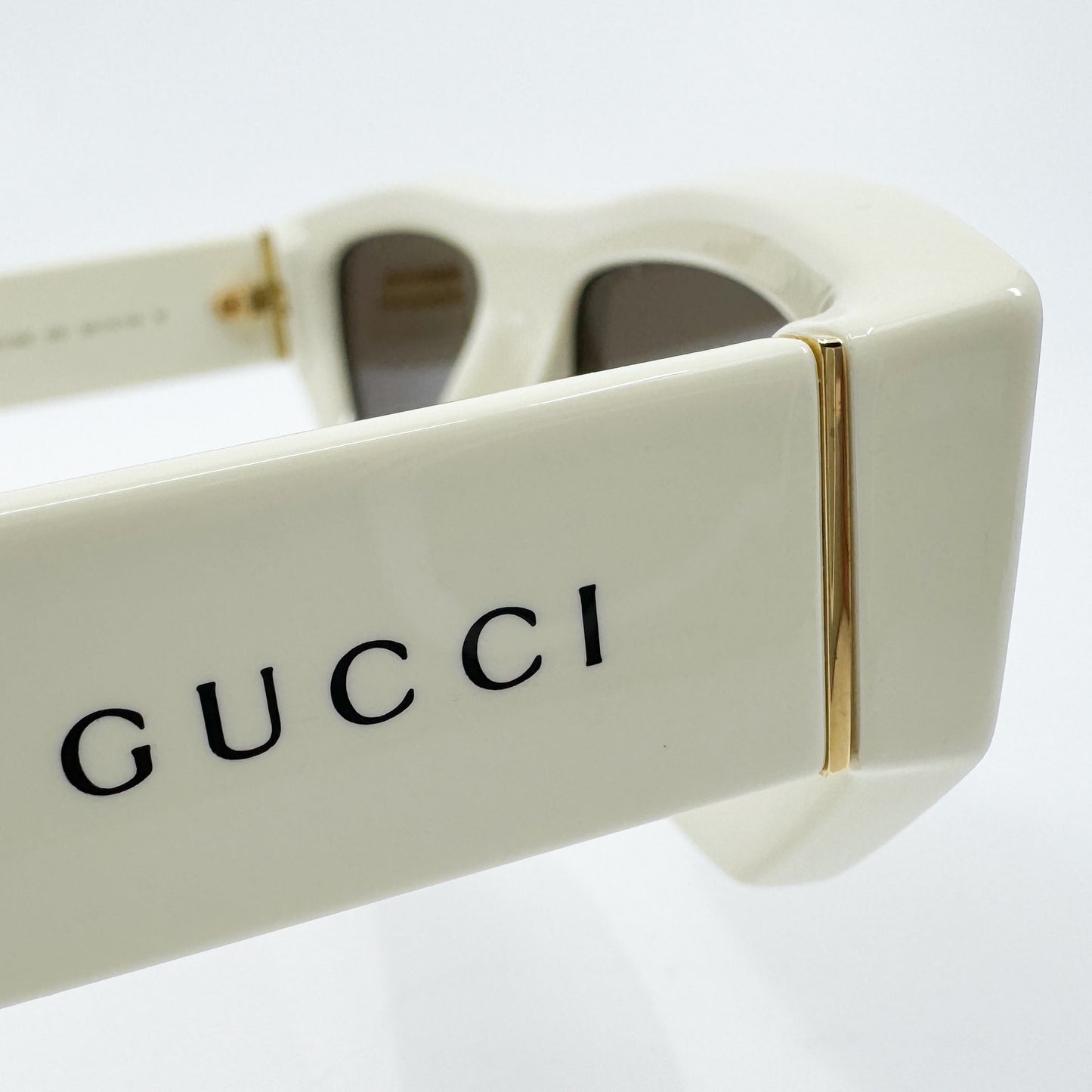 Gucci Cream Rectangle Sunglasses Unisex [GG1134S]