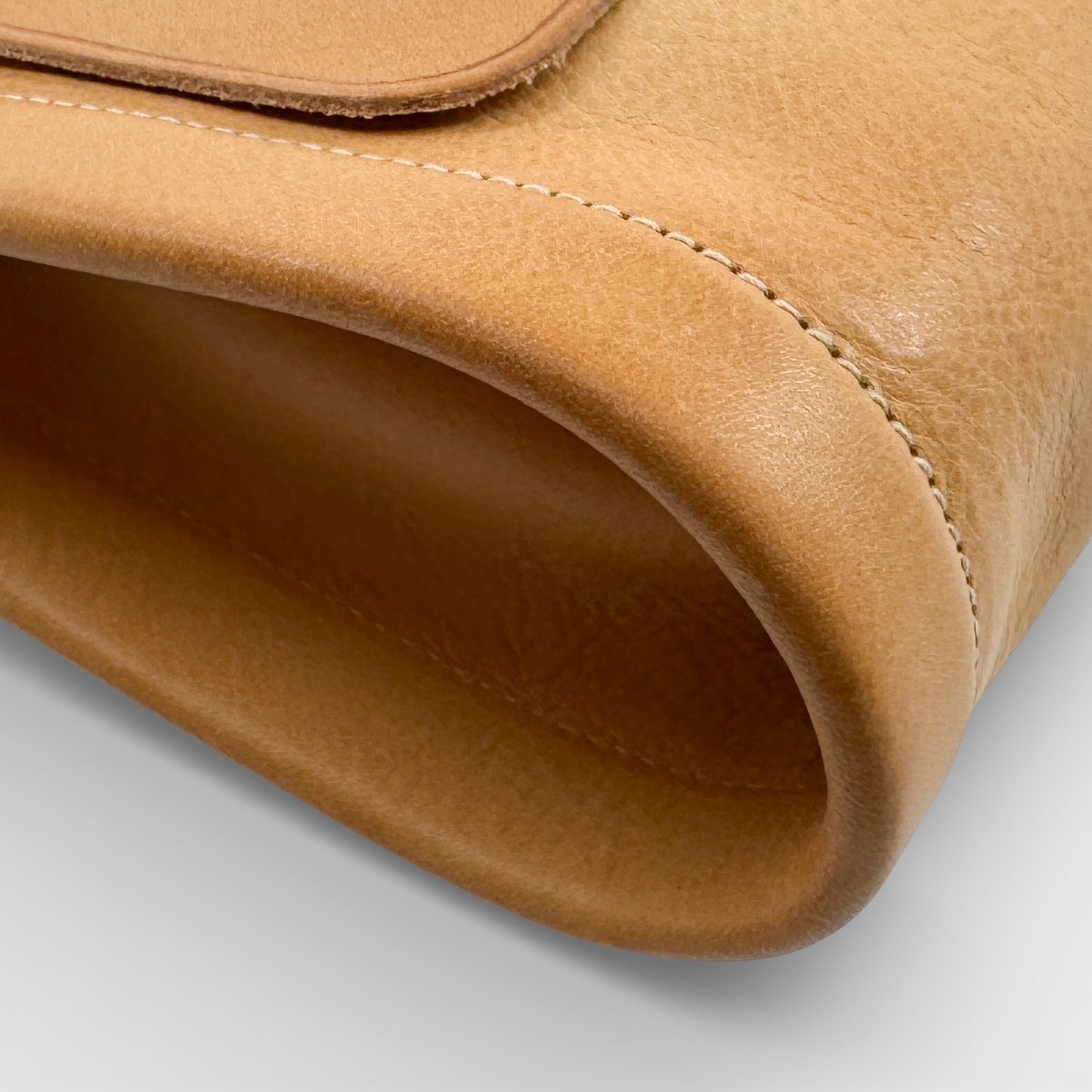 Il Bisonte Tan Vachetta Leather Small Crossbody Bag