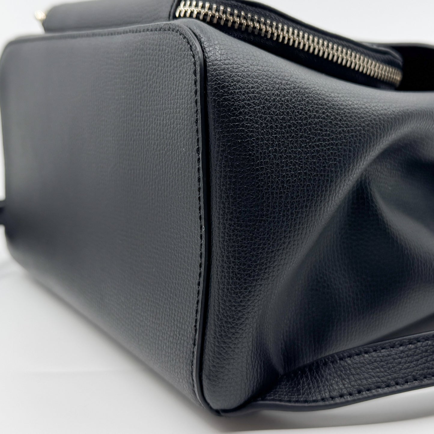 Kate Spade NY Black Leather Kristi Medium Flap Backpack [NEW]