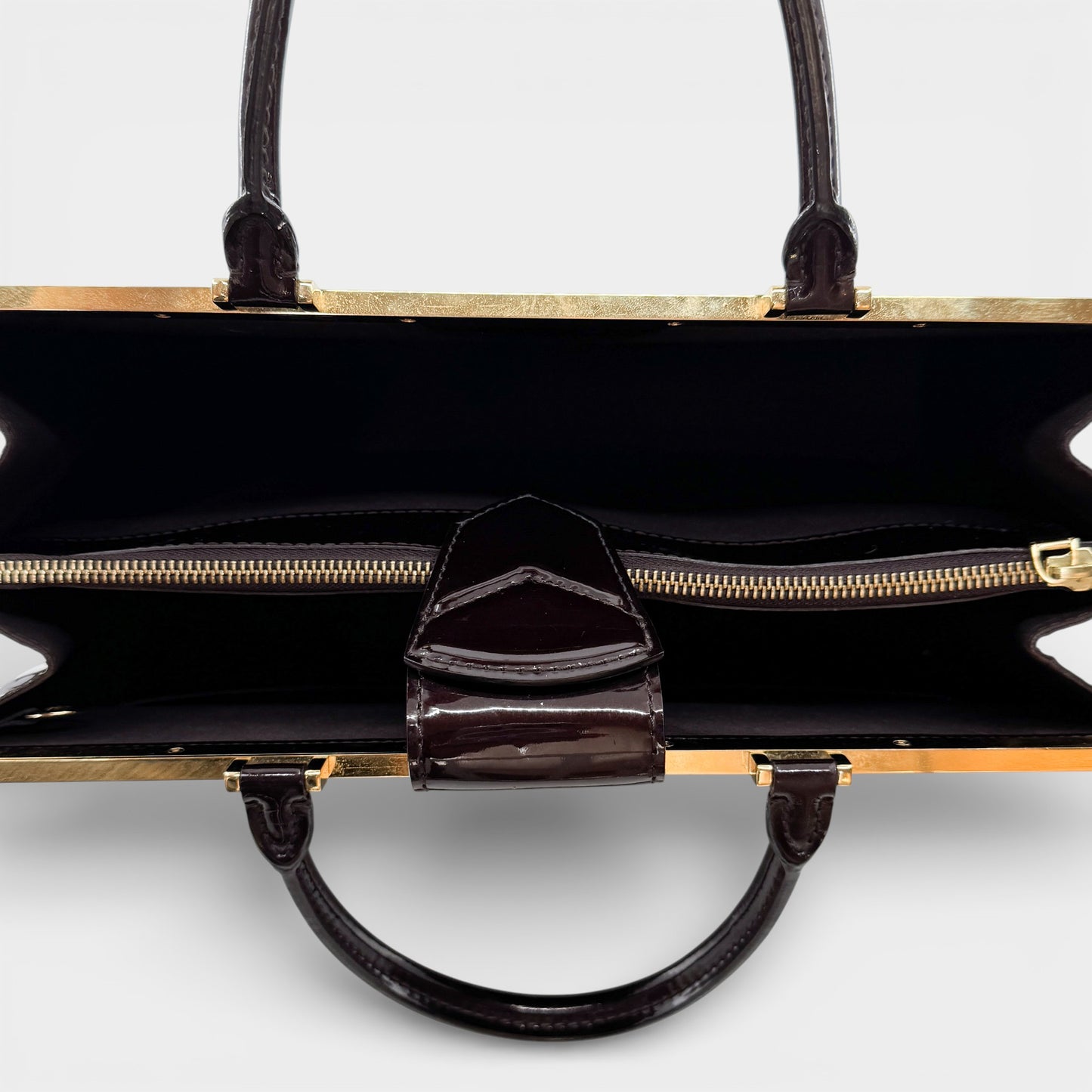 Louis Vuitton Vintage Amarante Monogram Vernis Leather Deesse GM Bag