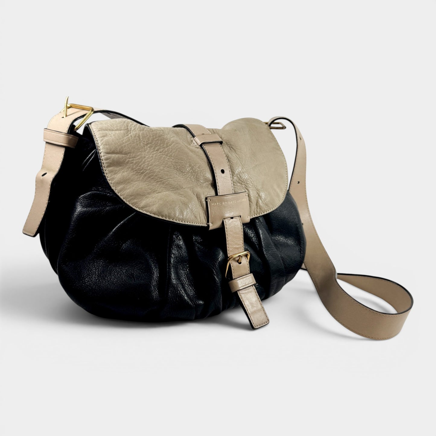 Marc by Marc Jacobs Vintage Y2K Beige Black Leather Crossbody Bag