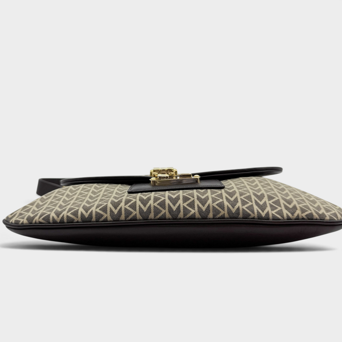 Studio61 Preloved Boutique Sydney vintage Michael Kors monogram jacquard shoulder bag with gold clasp side view