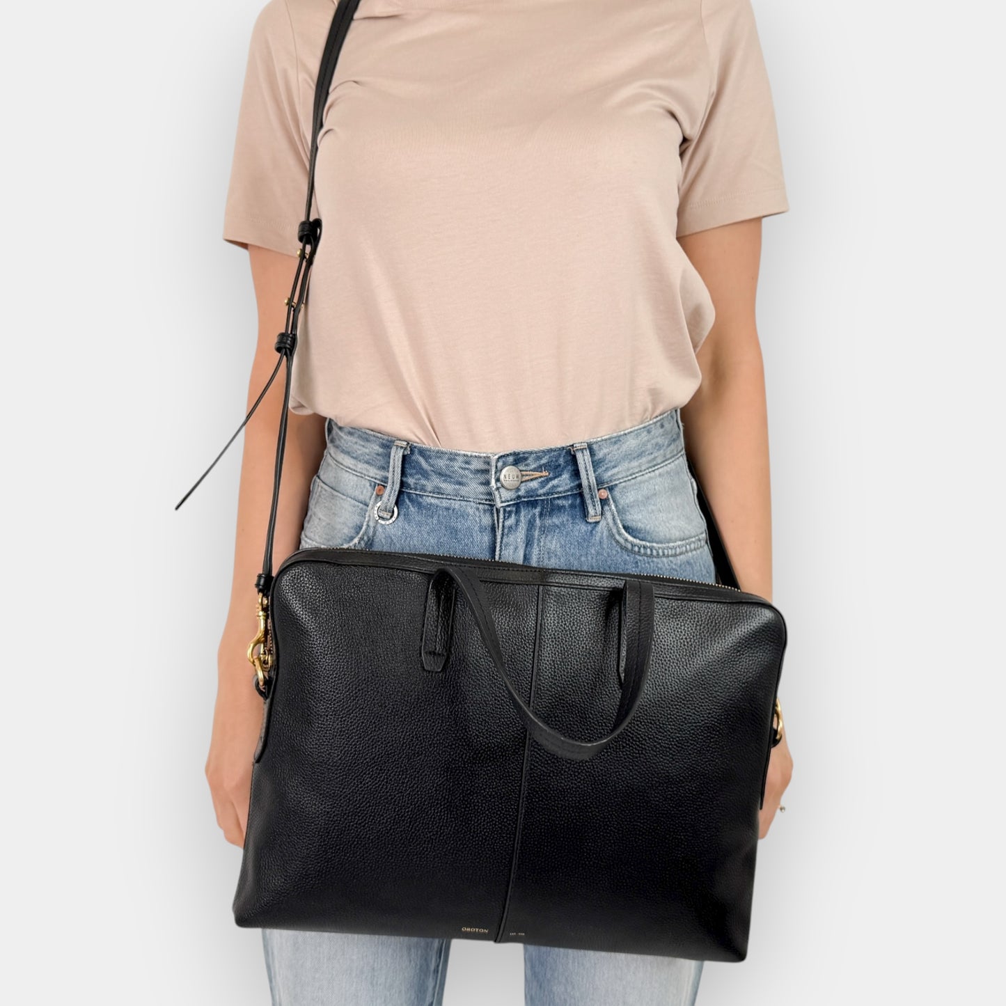 Oroton Black Grainy Leather Lilly Laptop Bag Medium