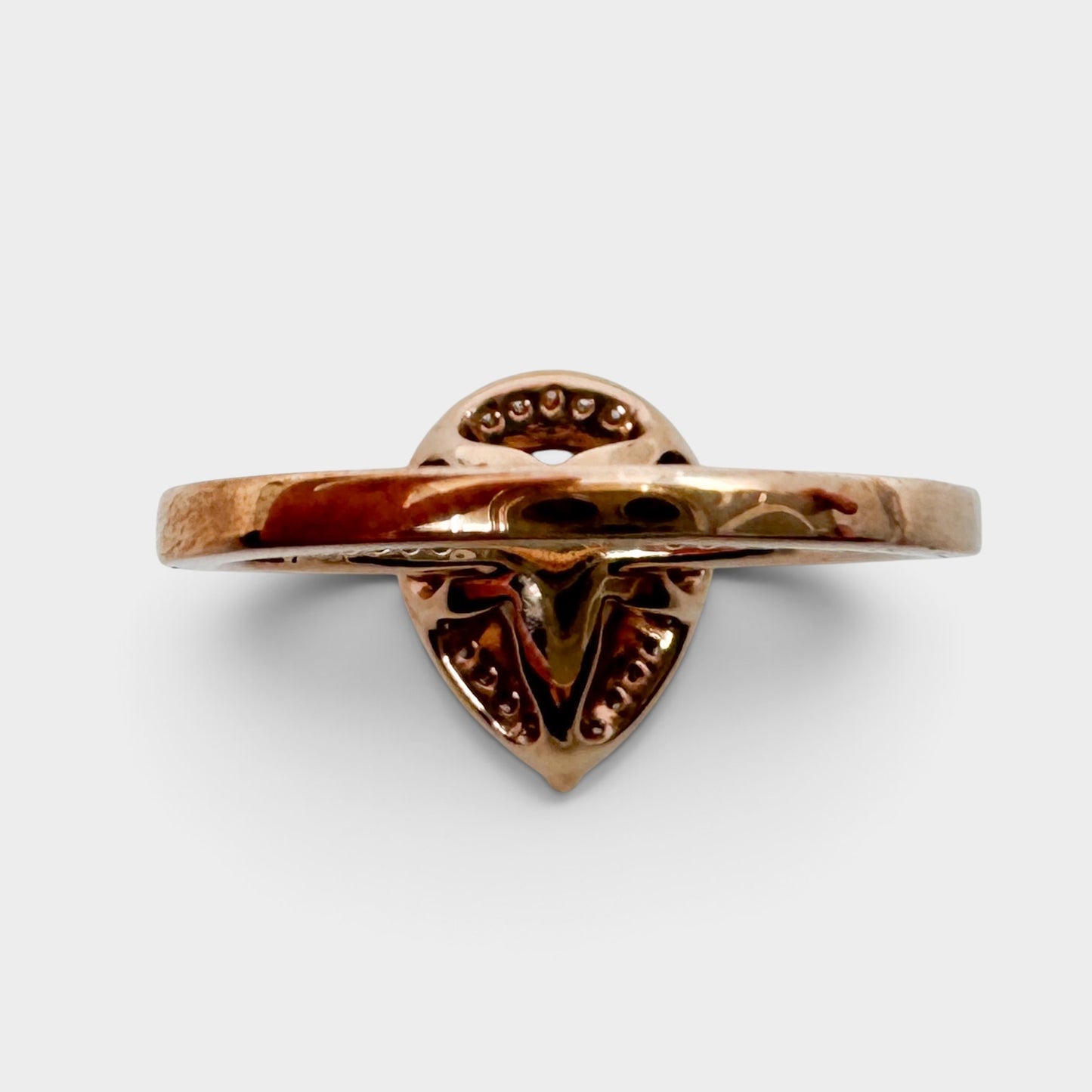 Pandora Sparkling Teardrop Gold Plated Halo Ring [Size 17.8 ~ 7.5 ~ O - P ~ 56]