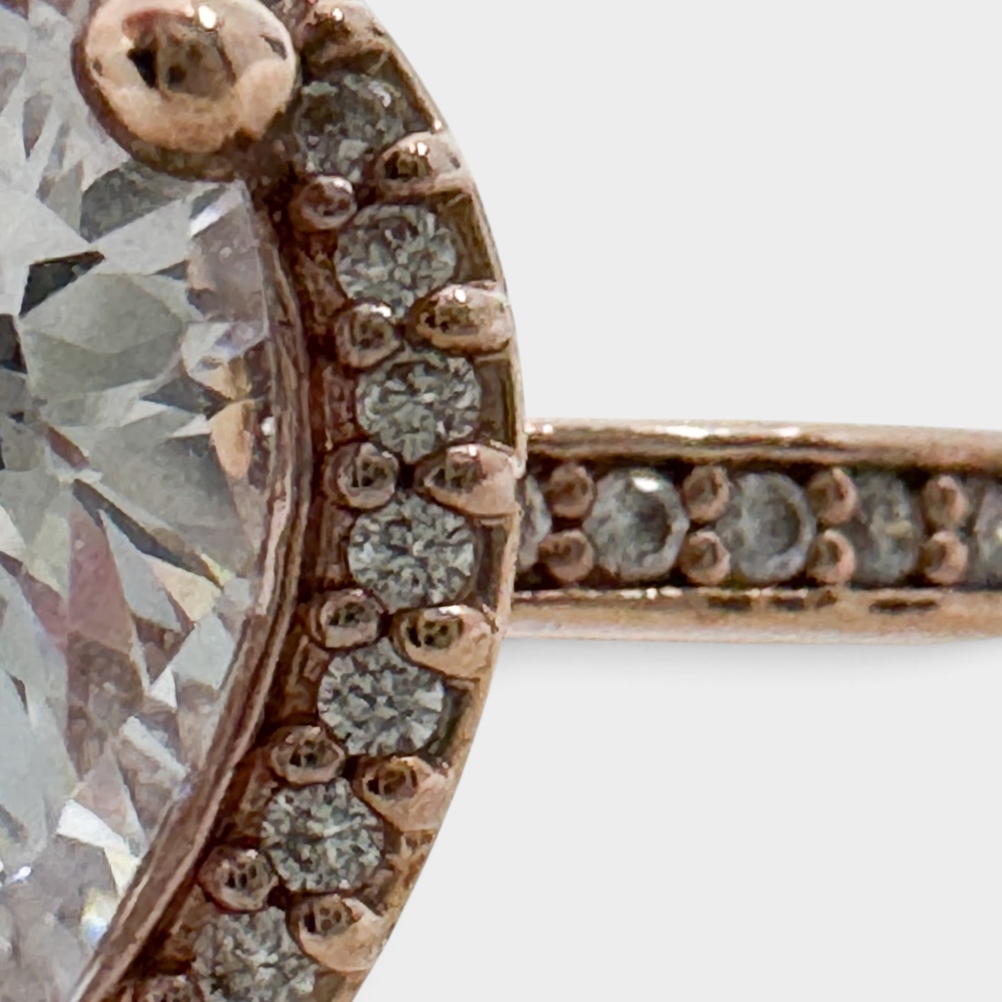 Pandora Sparkling Teardrop Gold Plated Halo Ring [Size 17.8 ~ 7.5 ~ O - P ~ 56]