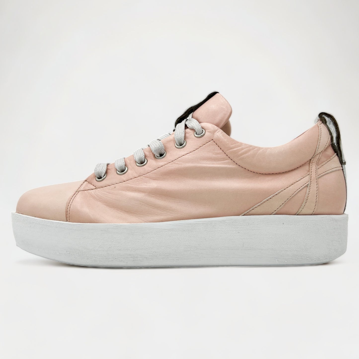 Andia Fora Pale Pink & Silver Trim Leather Platform Sneakers Size 40 ~ AU9 [NEW]