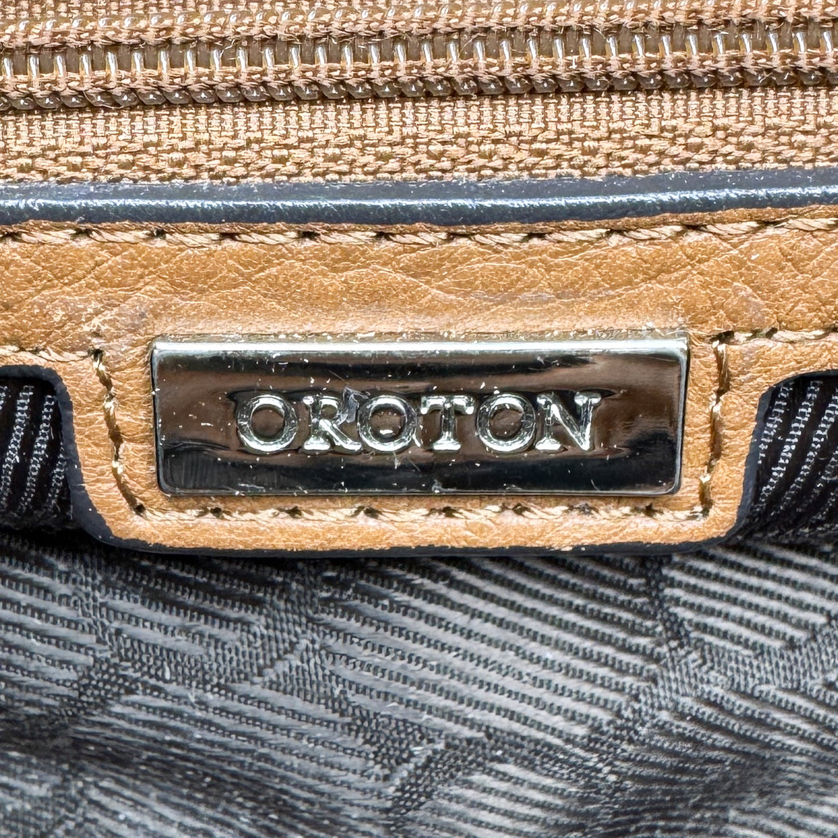 Oroton Y2K Tan Brown Leather Shoulder Bag