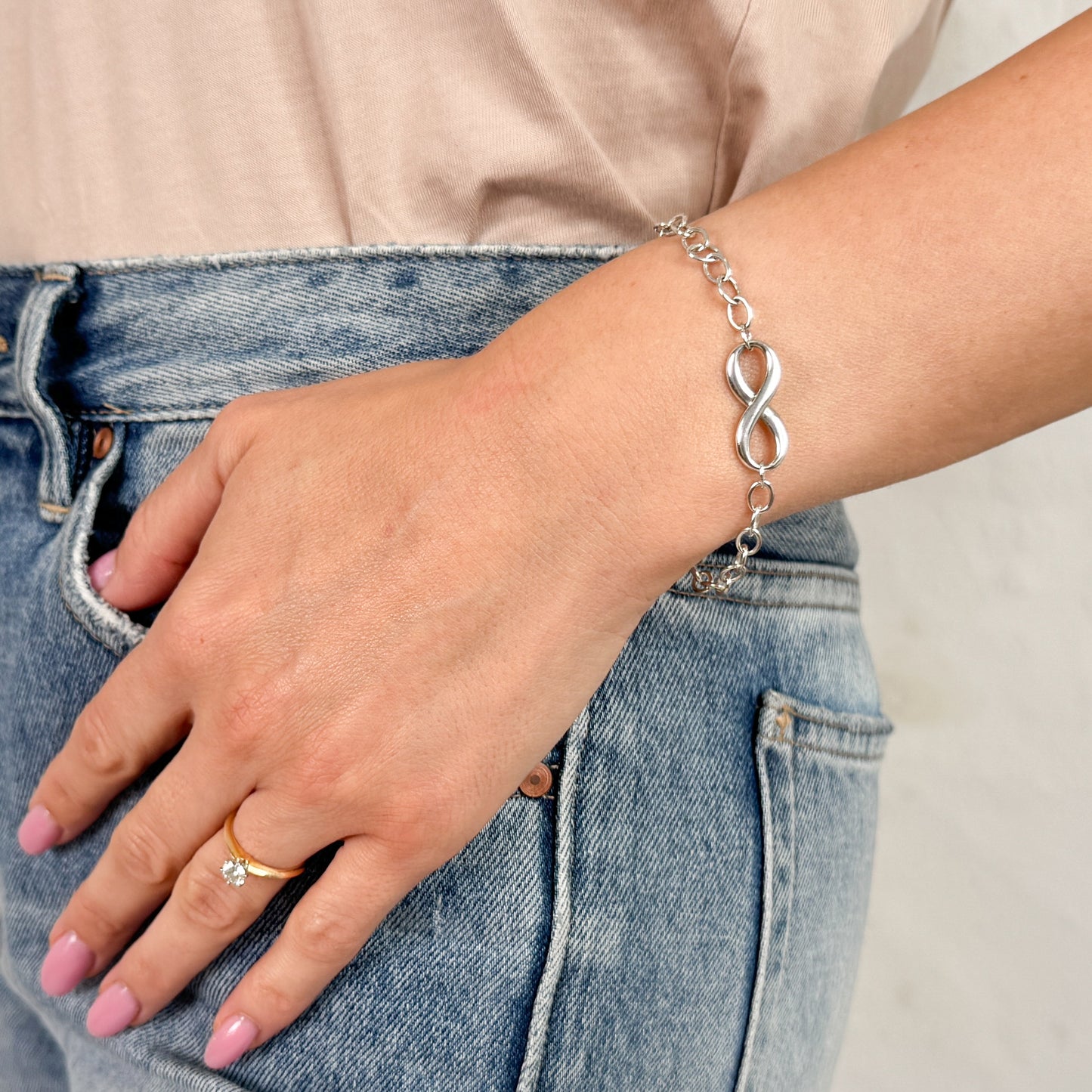 Tiffany & Co. Silver (925) Infinity Bracelet