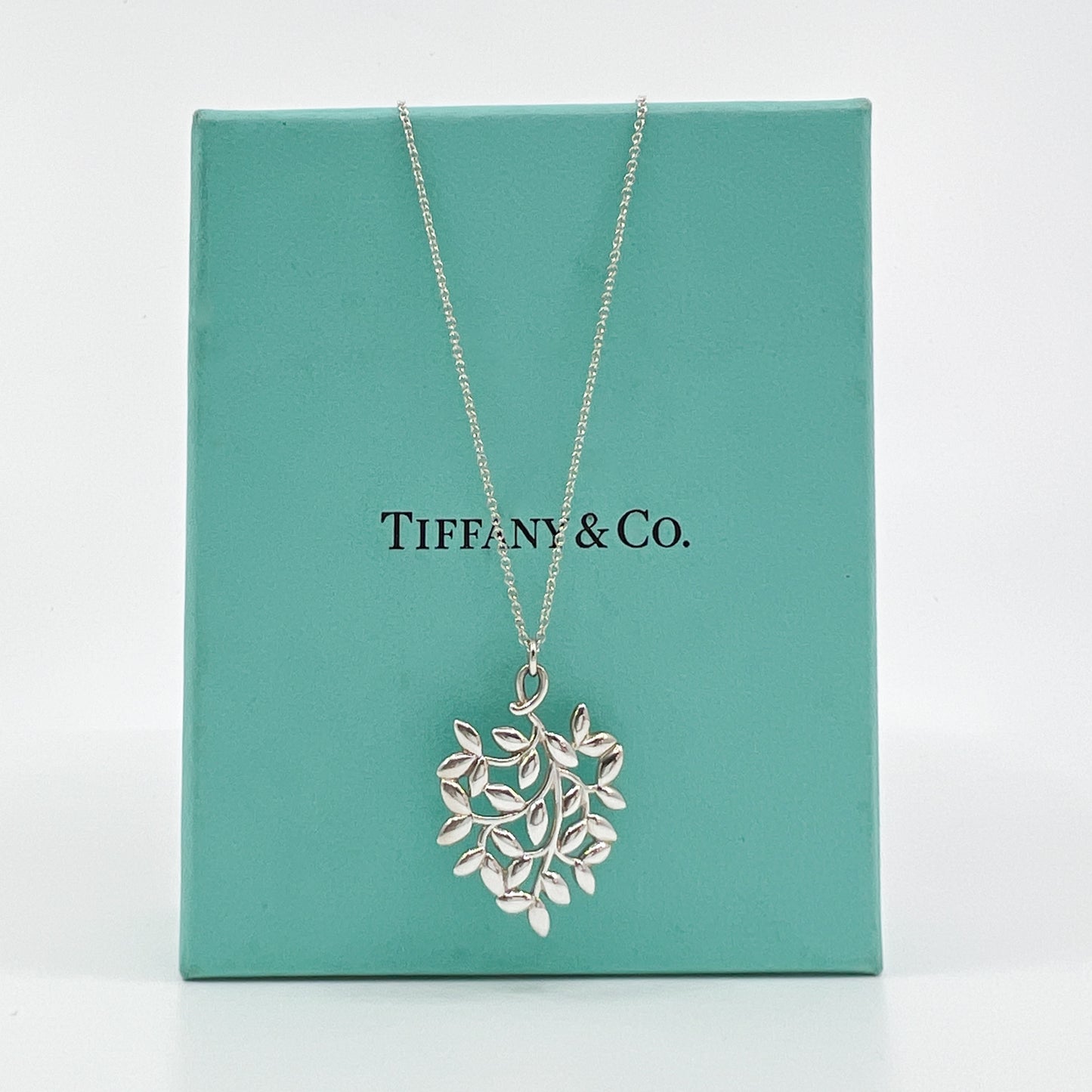 Tiffany & Co. Paloma Picasso Olive Leaf Sterling 925 Silver Necklace