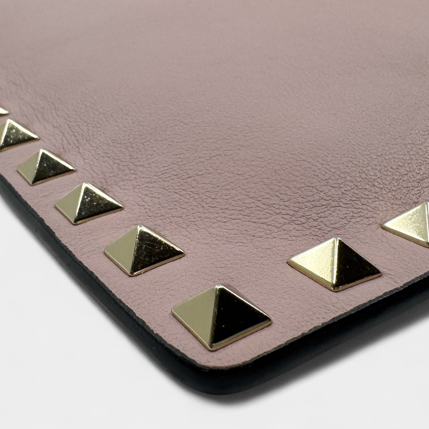 Valentino Garavani Pink Poudre Leather Rockstud Envelope Clutch Bag